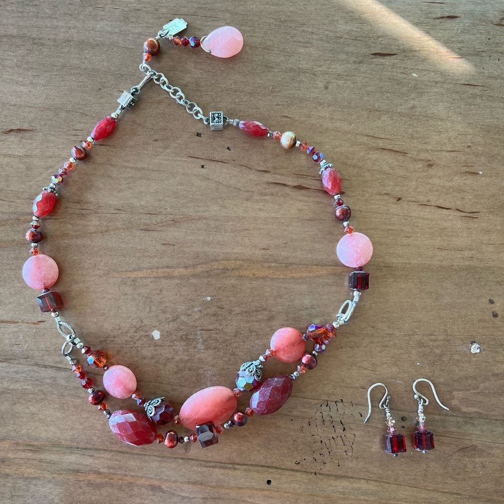 Tres Jolie Necklace & Earrings Set